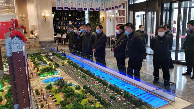 市、區(qū)領(lǐng)導(dǎo)蒞臨百酈灣視察項(xiàng)目小學(xué)建設(shè)情況